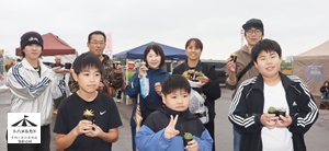 トハメルカド第11回2025年10月26日イベント風景,栃木県足利市中橋緑地北多目的広場,アンティークマルシェ,ボタニカルマルシェ,